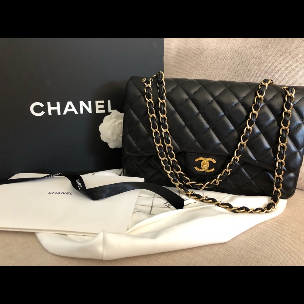 Chanel jumbo Lambskin golden hardware double flap